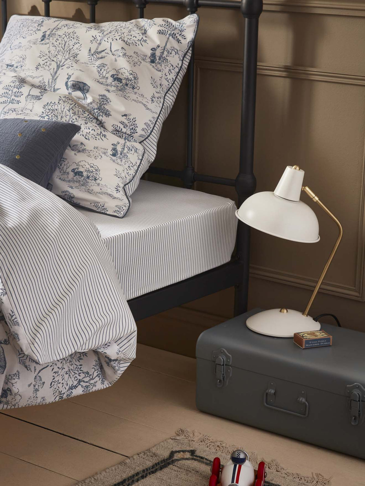 Drap-housse rayé "Esprit petit Jouy"
