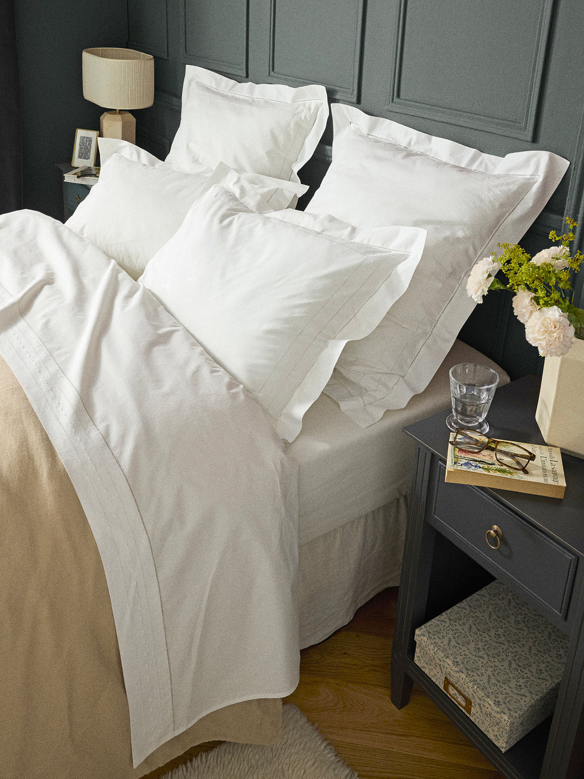 Drap plat percale de coton brodée "Aglaé"