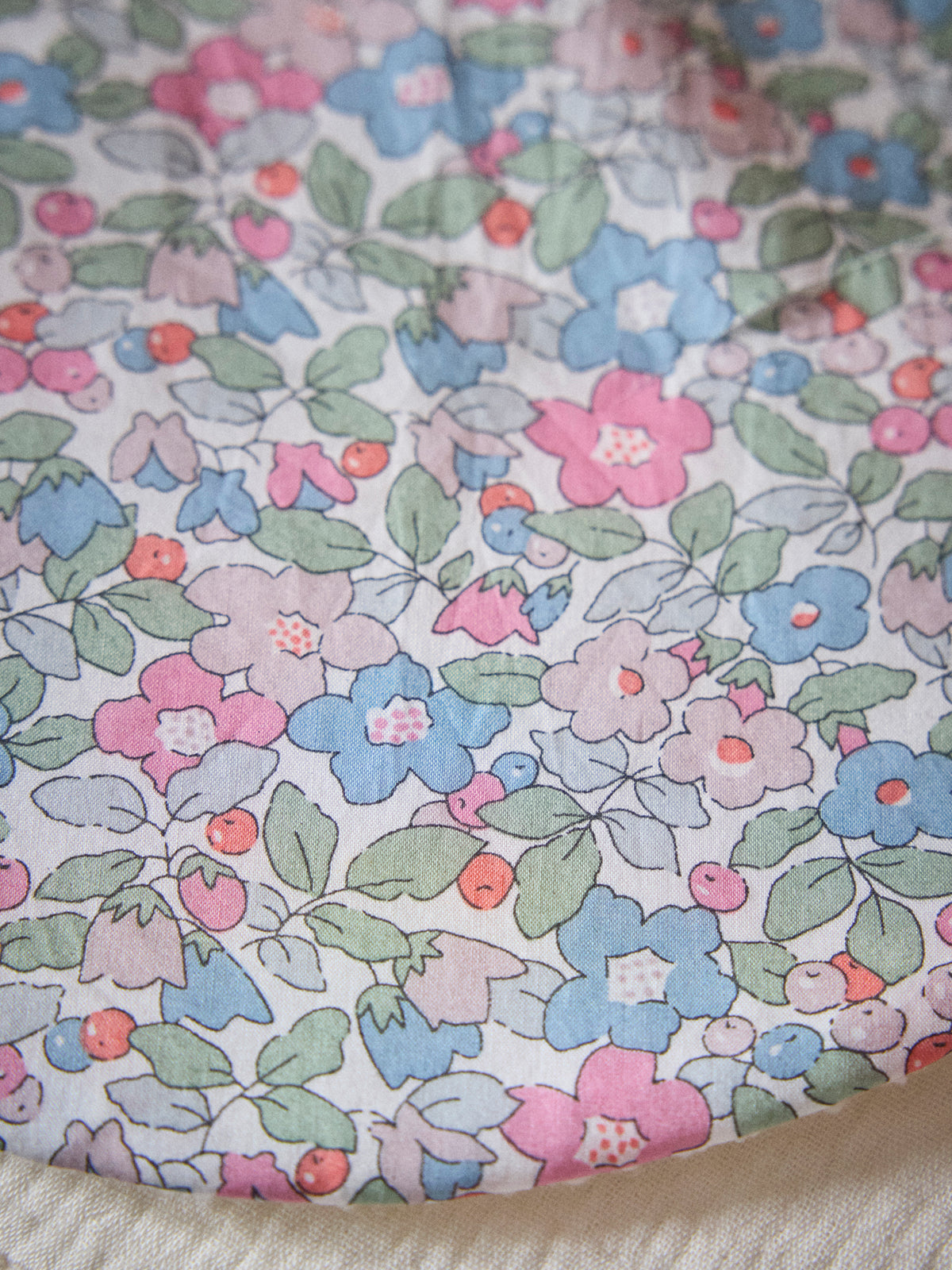 Bavoir éponge et tissu Liberty