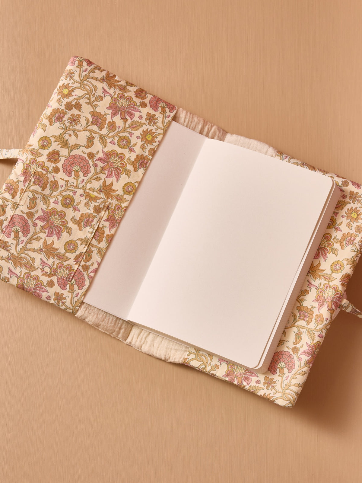 Housse molletonnée pour carnet de santé