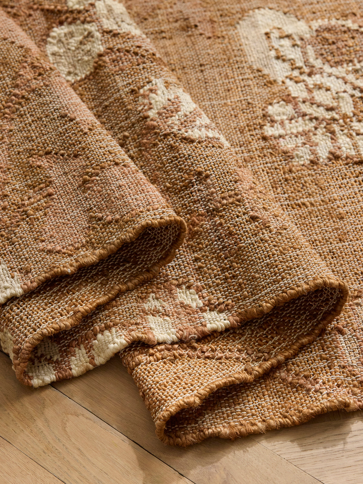 Tapis Romy en jute et coton tissés