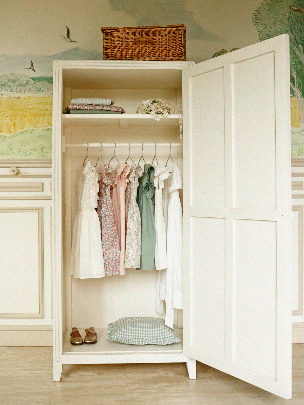 Armoire parisienne Camille