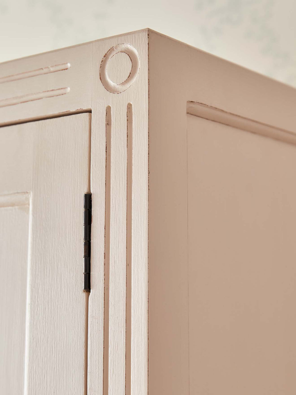 Armoire parisienne Camille