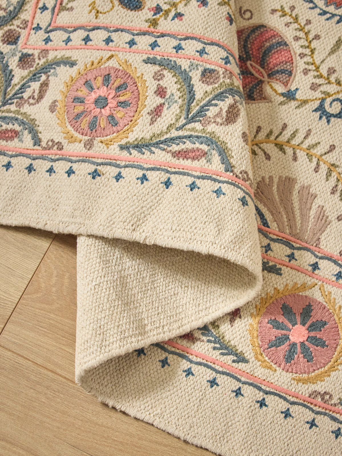 Tapis en coton brodé Flore - XL