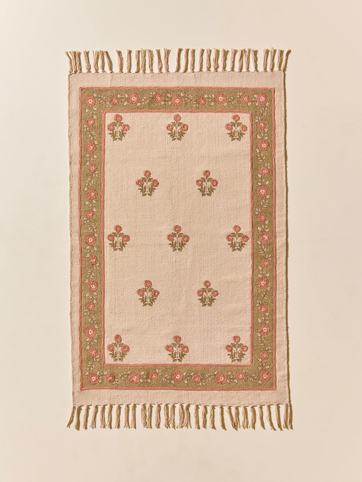 Tapis Agathe en coton brodé - Petit modèle