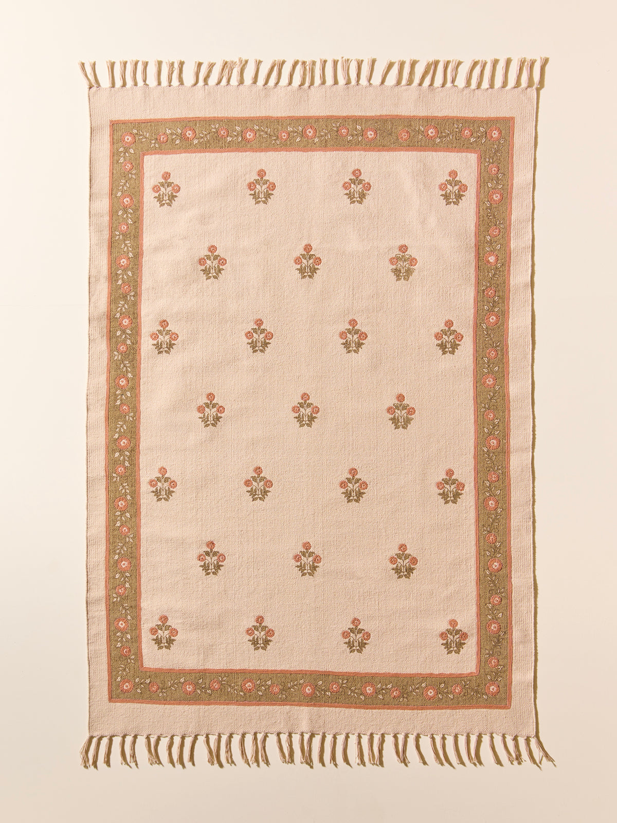 Tapis Agathe en coton brodé - Grand modèle