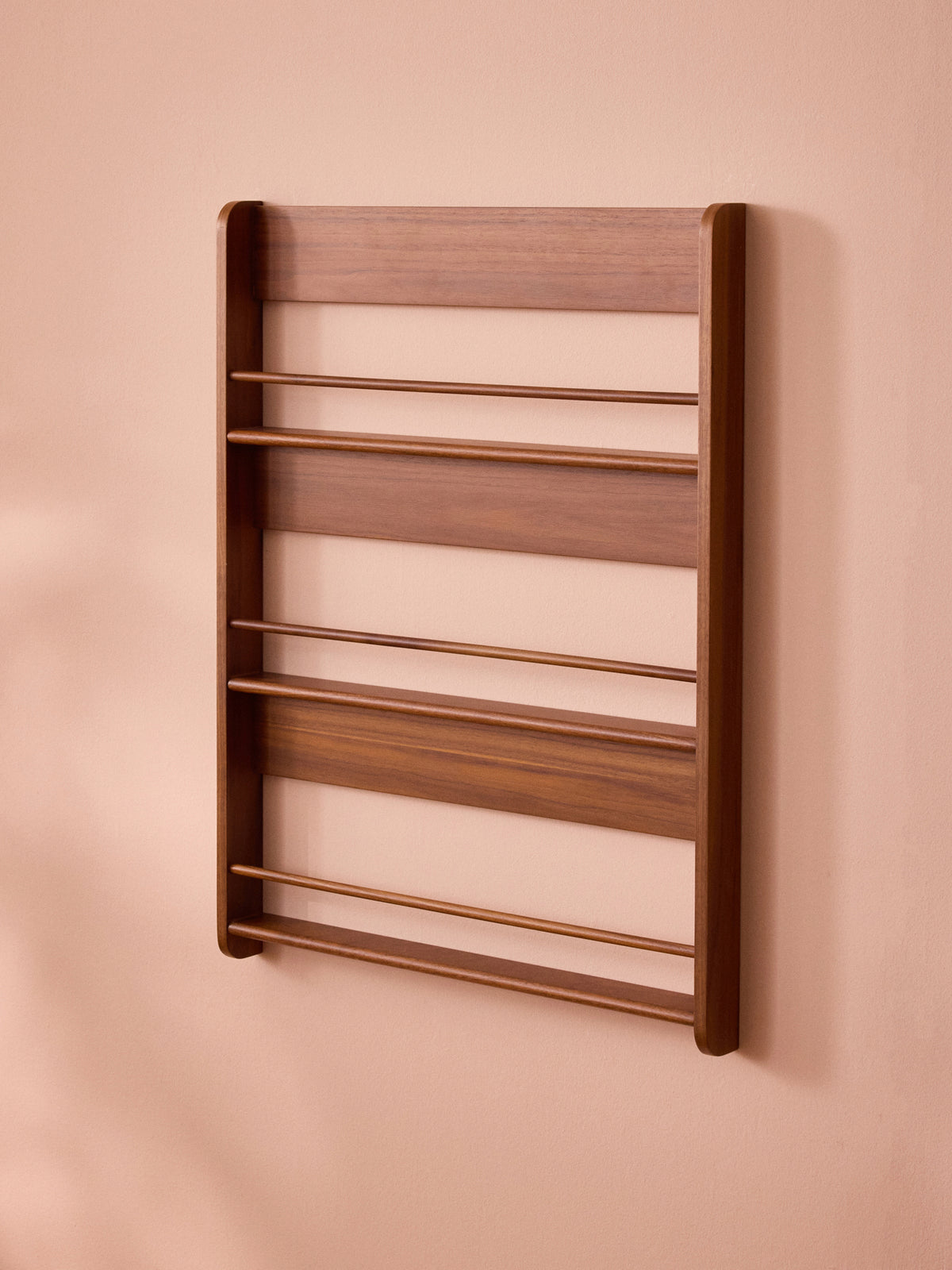 Etagère décorative porte-photos en bois de noyer