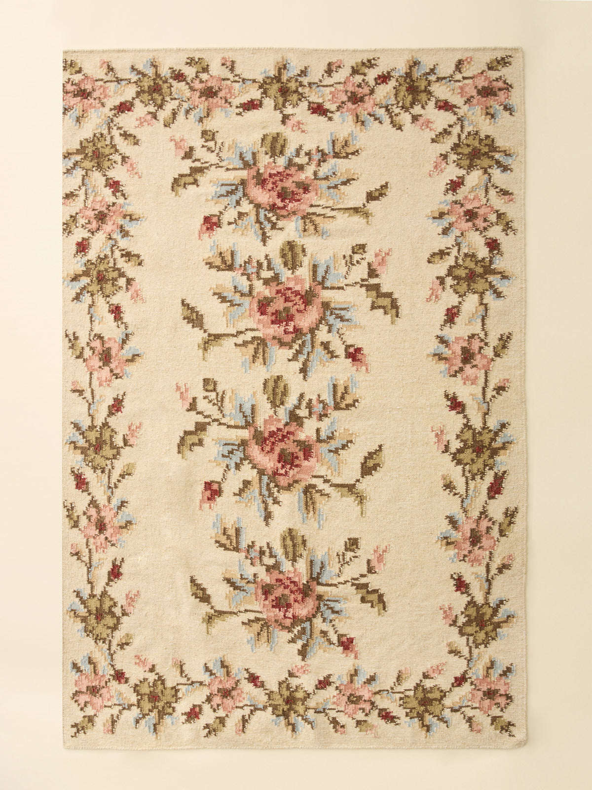 Tapis fleuri Romane - Grand modèle
