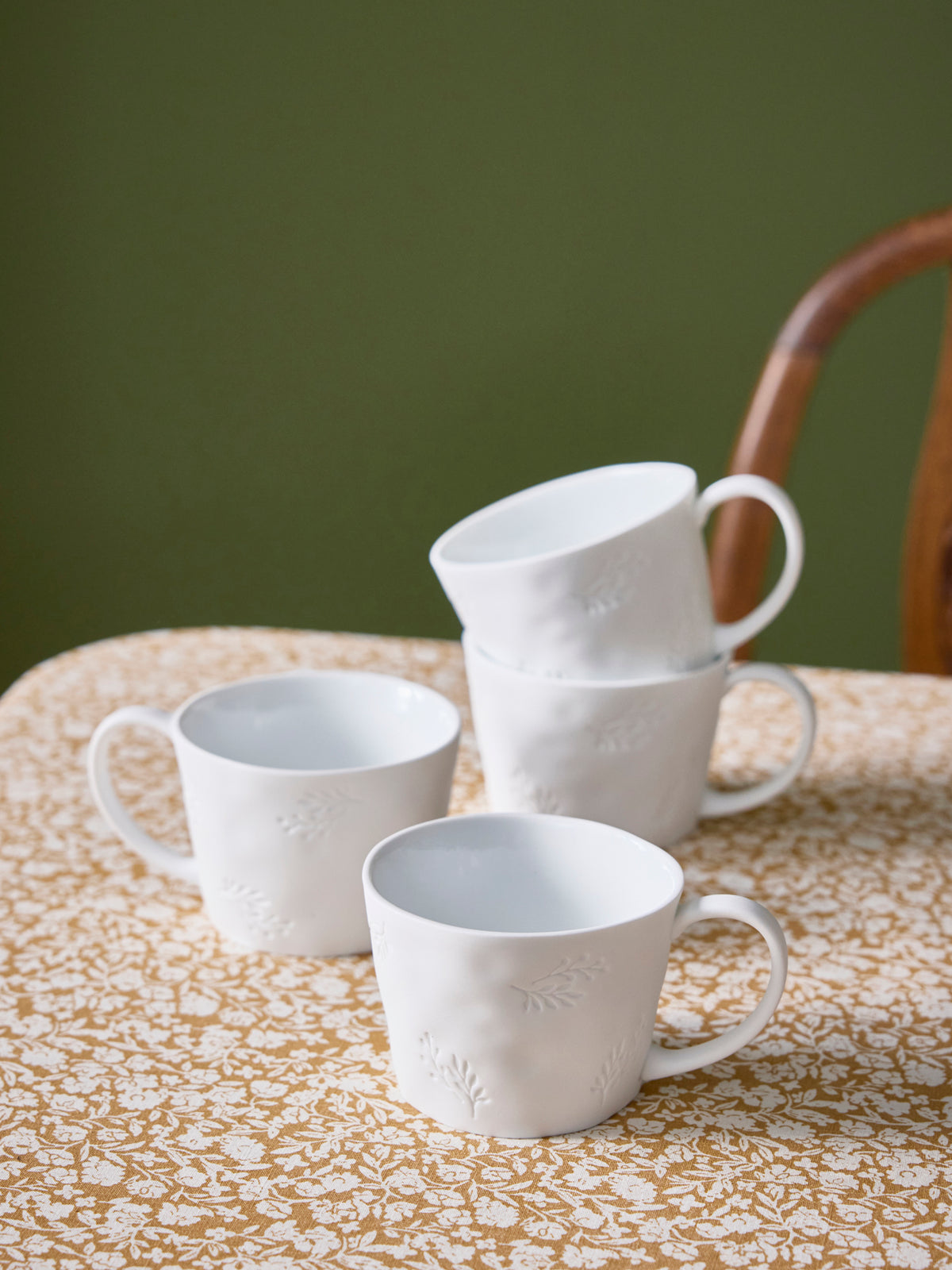 Tasse feuillage en céramique par lot de 4