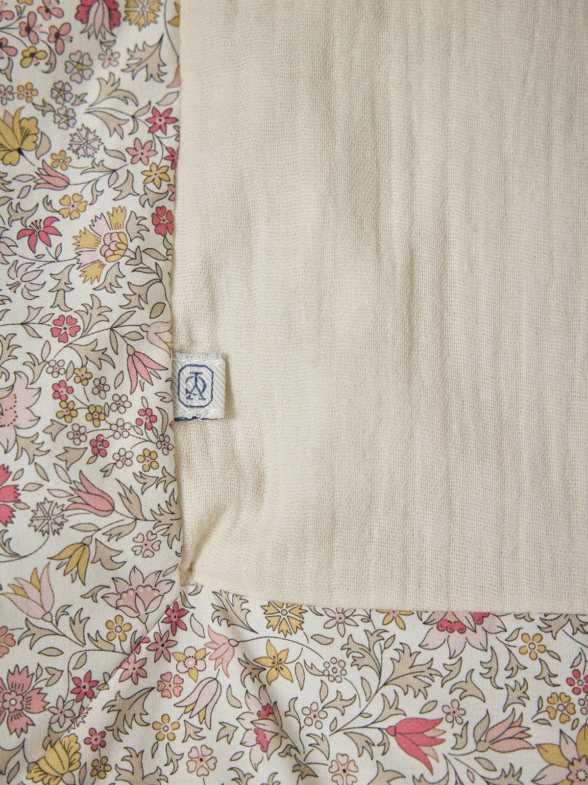 Tapis d'éveil tissu Liberty et gaze de coton