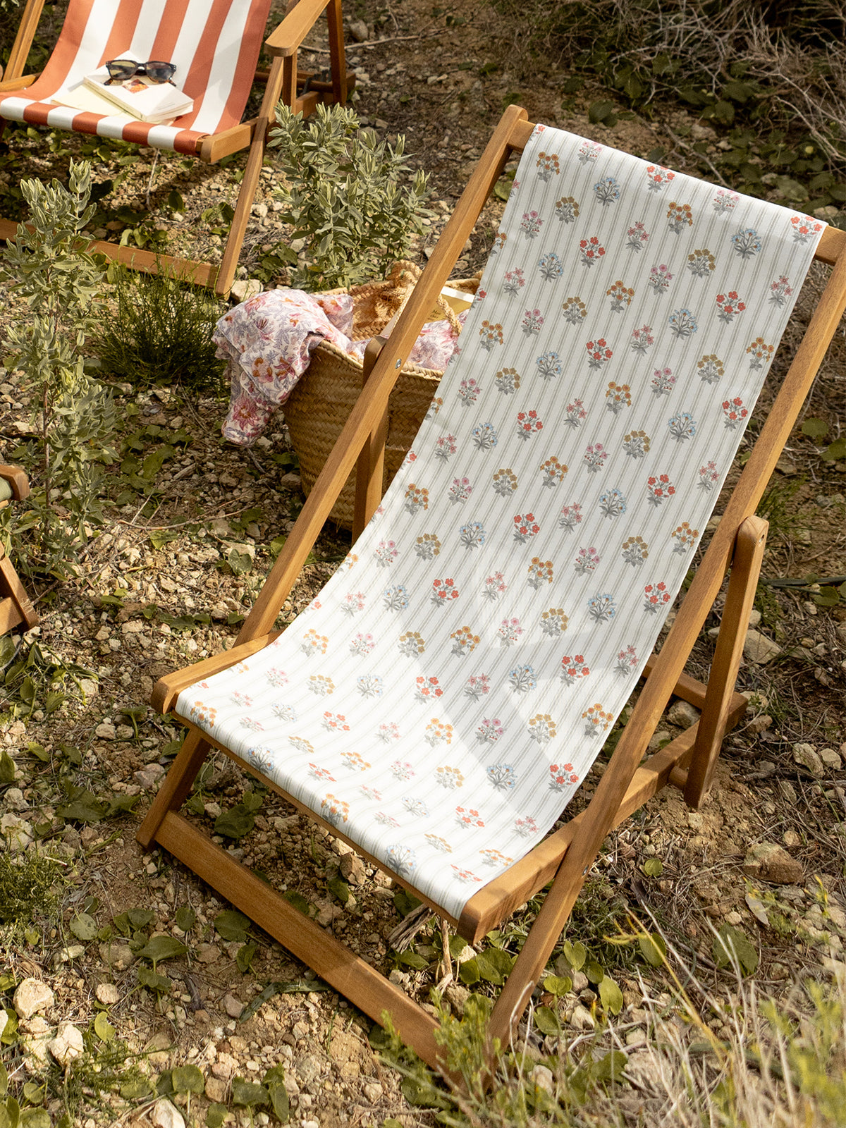 Chilienne enfant en toile et bois