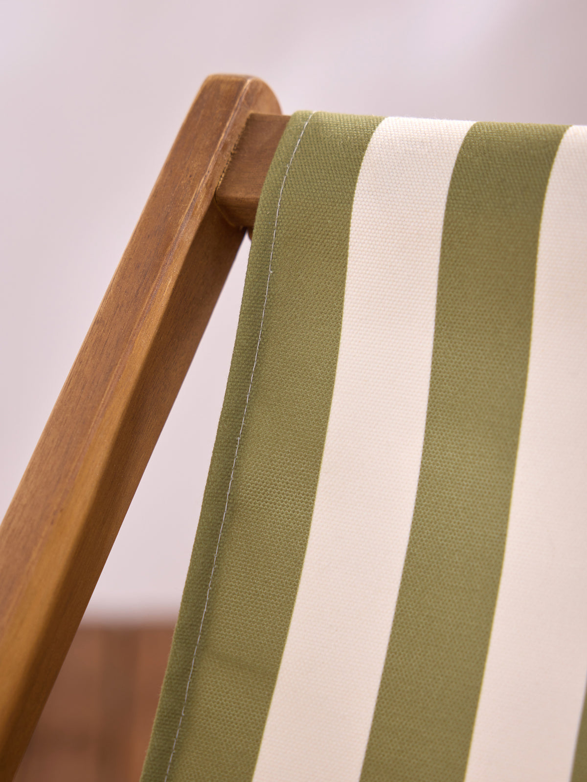 Chilienne enfant en toile et bois