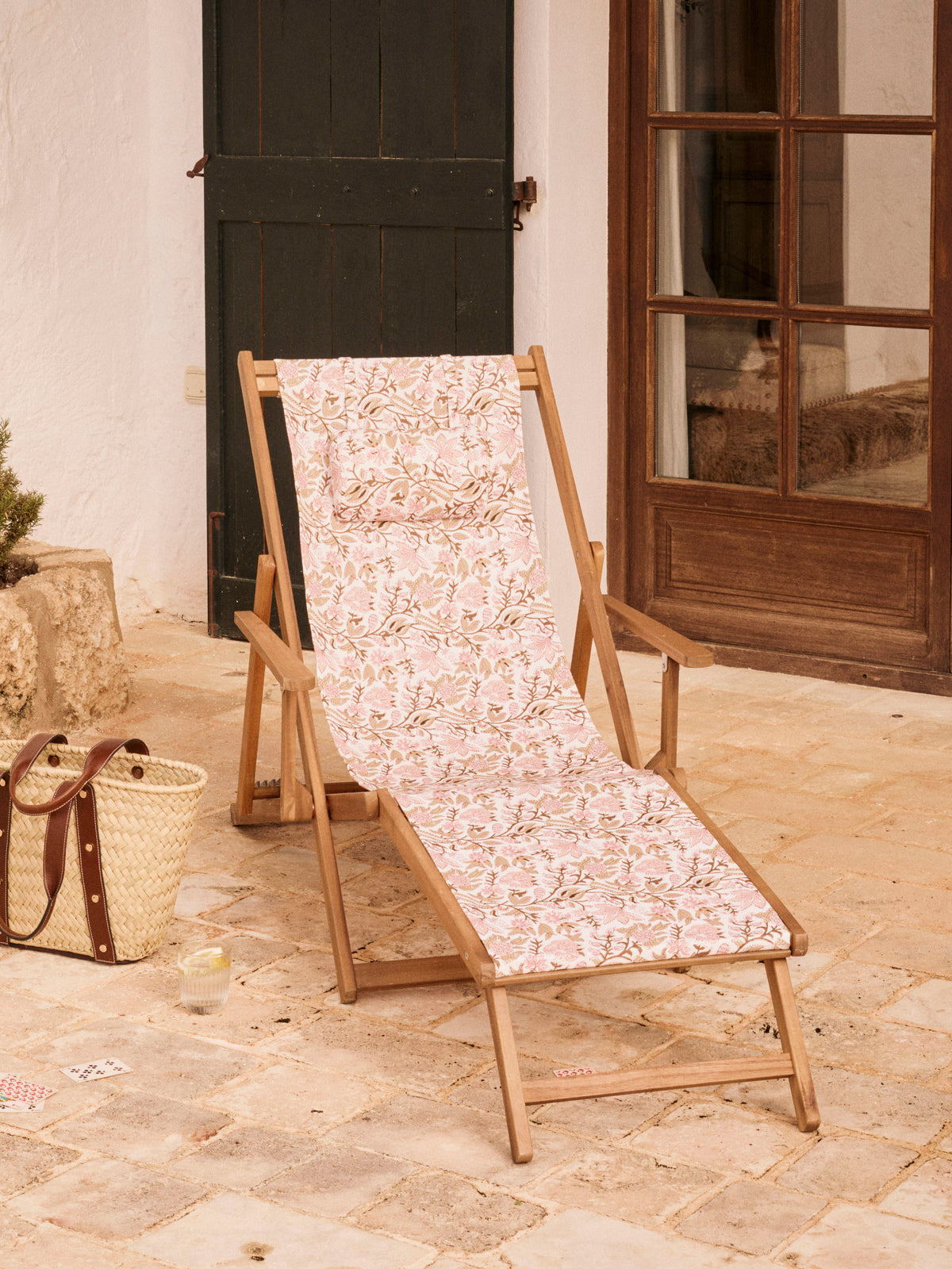 Chilienne adulte accoudoirs et repose-pieds