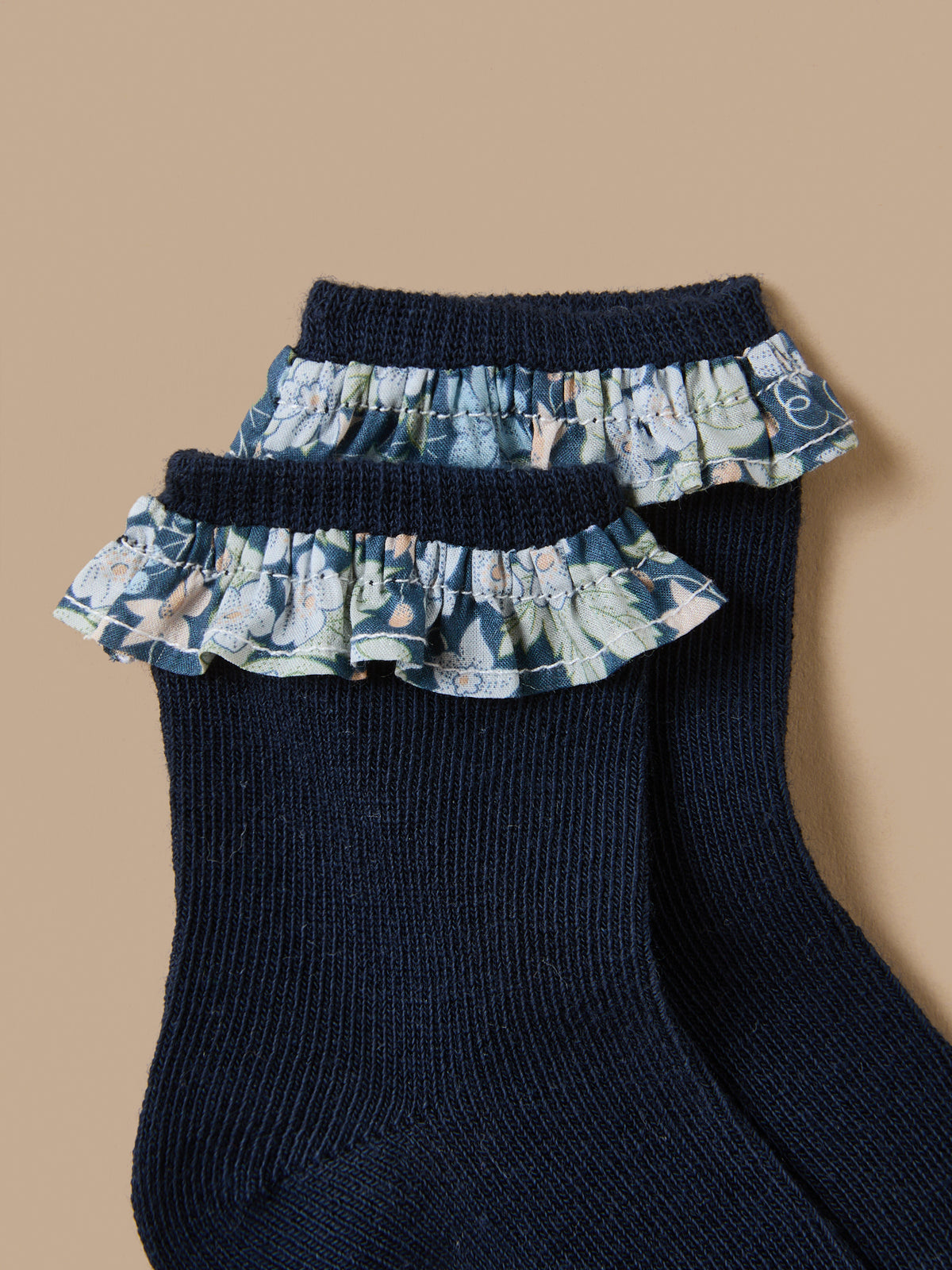 Chaussettes volants tissu Liberty Bébé